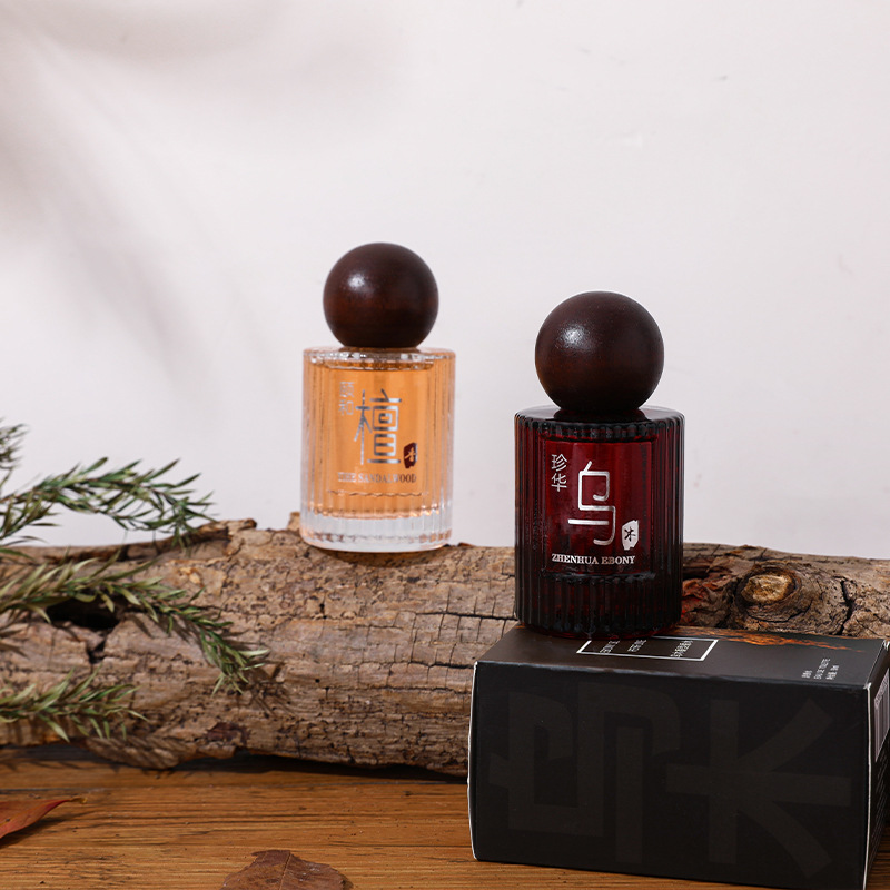 50MLプレシャスエボニー＆ロイヤルイヘサンダルウッド香水、 - Perfume Royal Fragrance のレビューと価格
