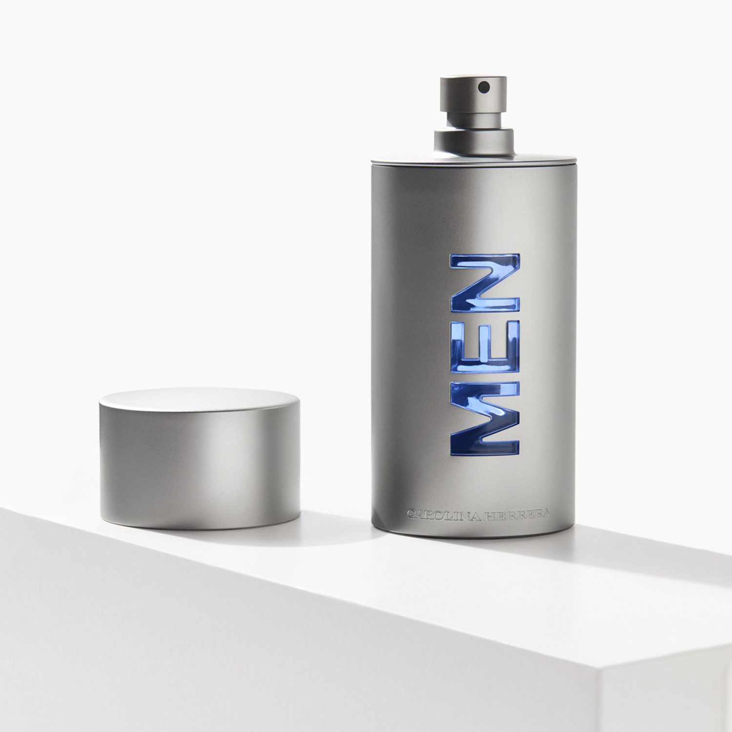 カロライナ・ヘレラ 212 メン 100ml オードトワレ  - Perfume And Fragrance のレビューと価格