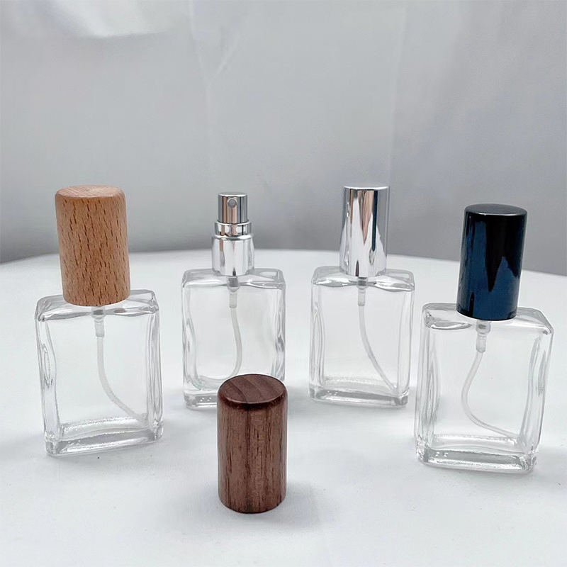 15/30/50 ミリリットル正方形ガラス香水瓶クリアスプレ - Perfume Fragrance Story のレビューと価格